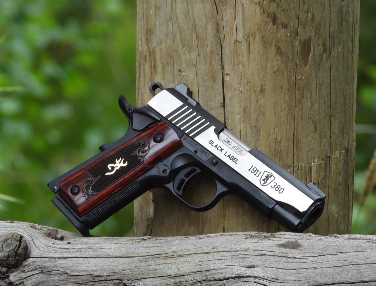 Browning 1911 Black Label Medallion Pro Compact 390 ACP